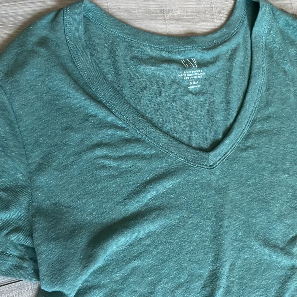 GAP Linen Blend V-Neck T-Shirt Small Tall New with tags - Picture 7 of 8